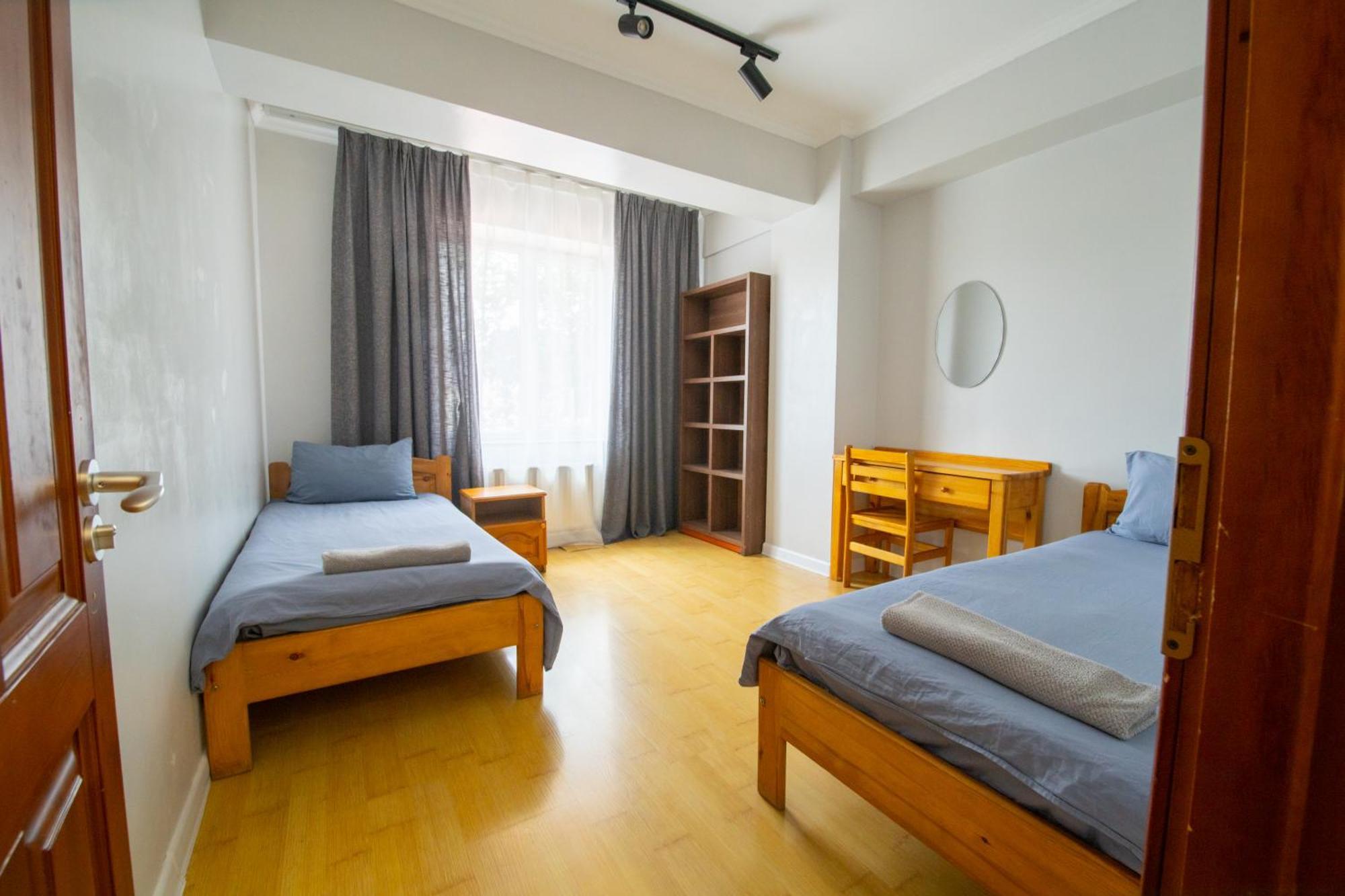 אולן בטור Zaya Hostel מראה חיצוני תמונה